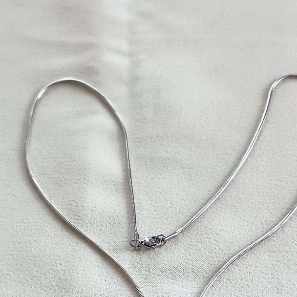 Artisan Necklace Silver Plated - Picture 3 of 3